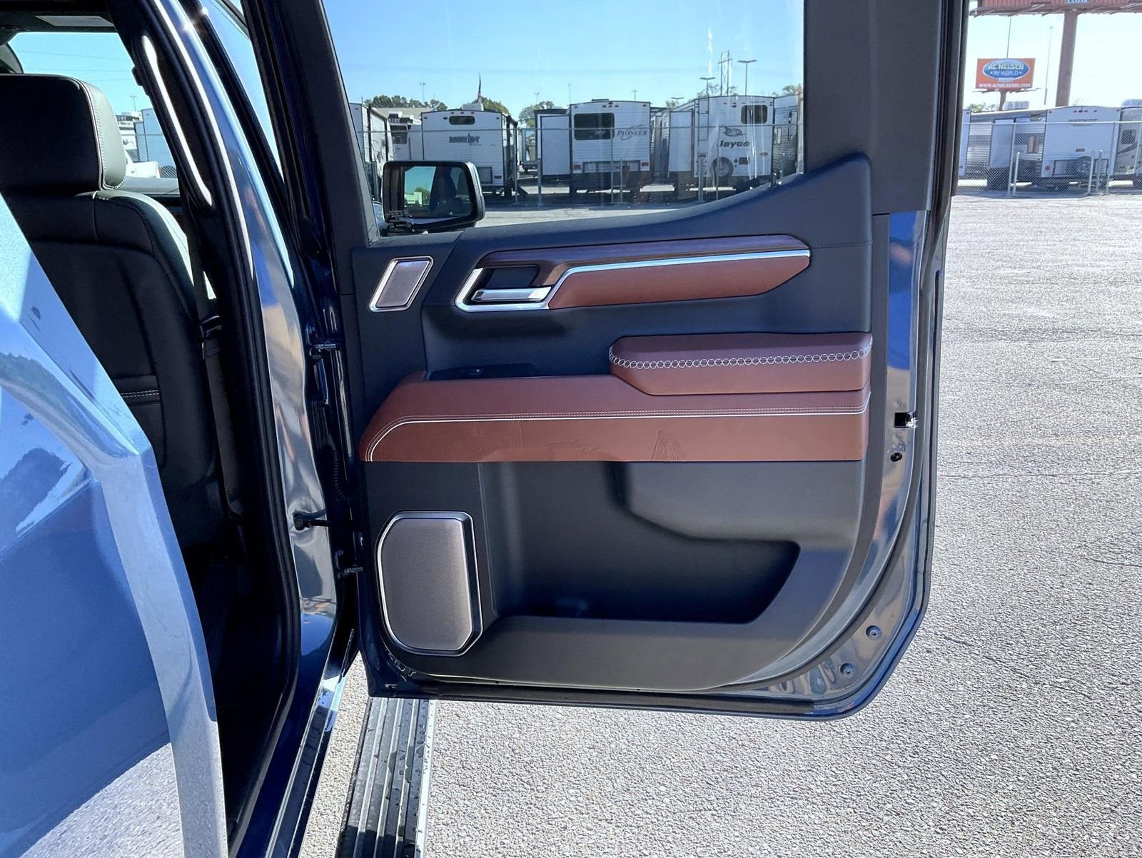 New 2026 GMC Sierra 1500 Denali Ultimate image 17