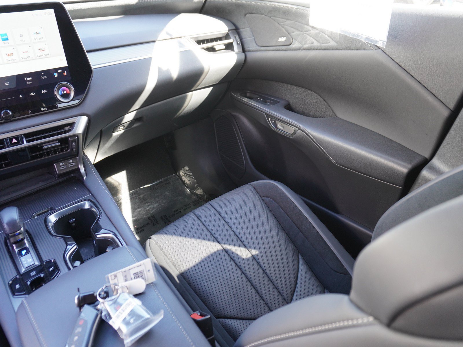 Used 2024 Lexus RX 500h F Sport w/ Convenience Package AWD/4WD image 20