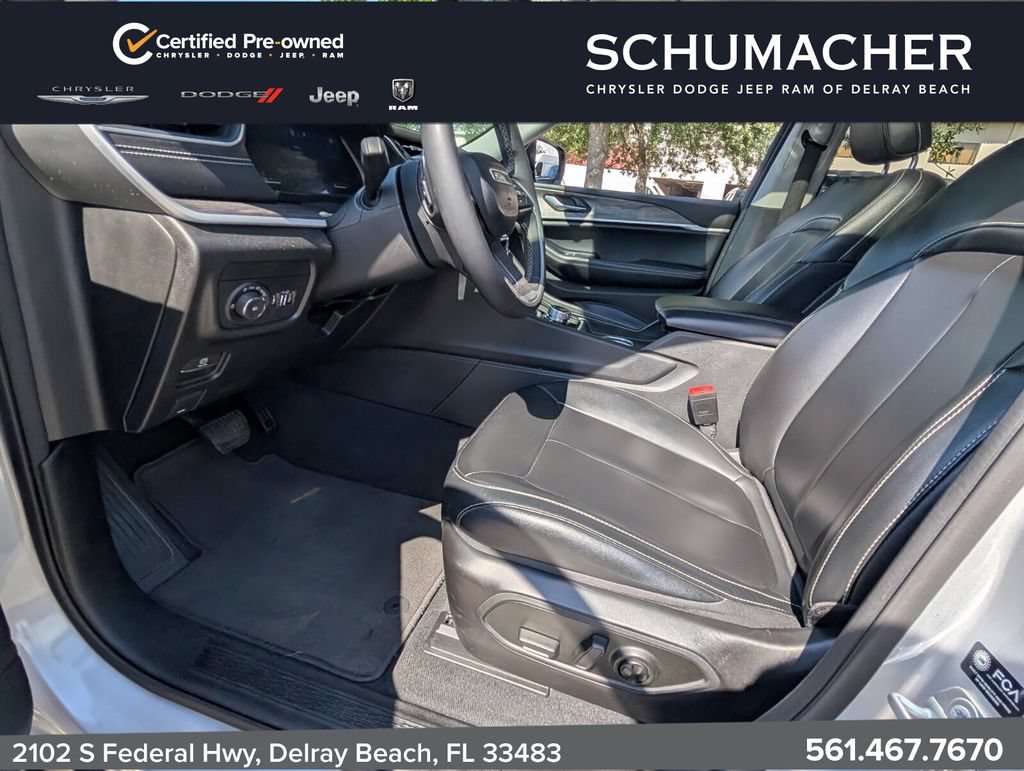 Certified 2024 Jeep Grand Cherokee Limited AWD/4WD image 12