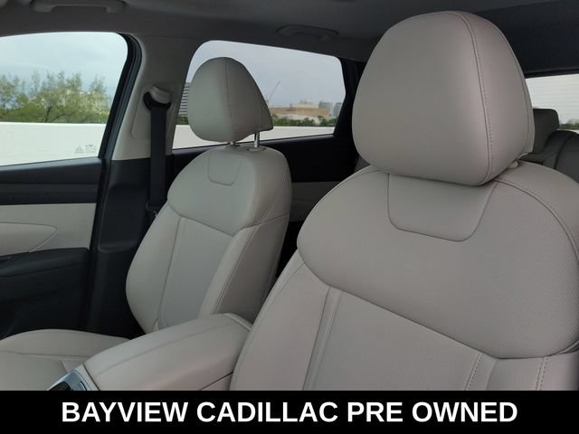 Used 2025 Hyundai Tucson SEL FWD image 16
