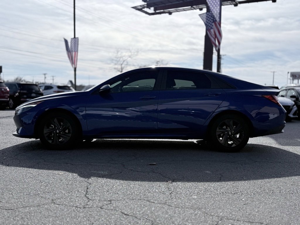 Used 2023 Hyundai Elantra SEL image 4