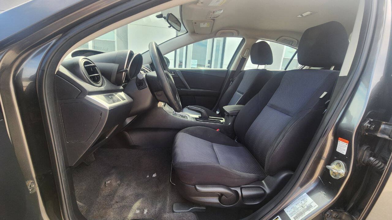 Used 2010 MAZDA MAZDA3 i Touring FWD image 10