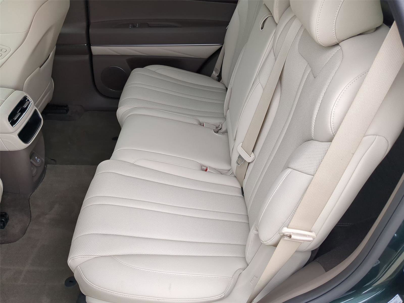 Used 2024 Genesis GV80 3.5T image 14