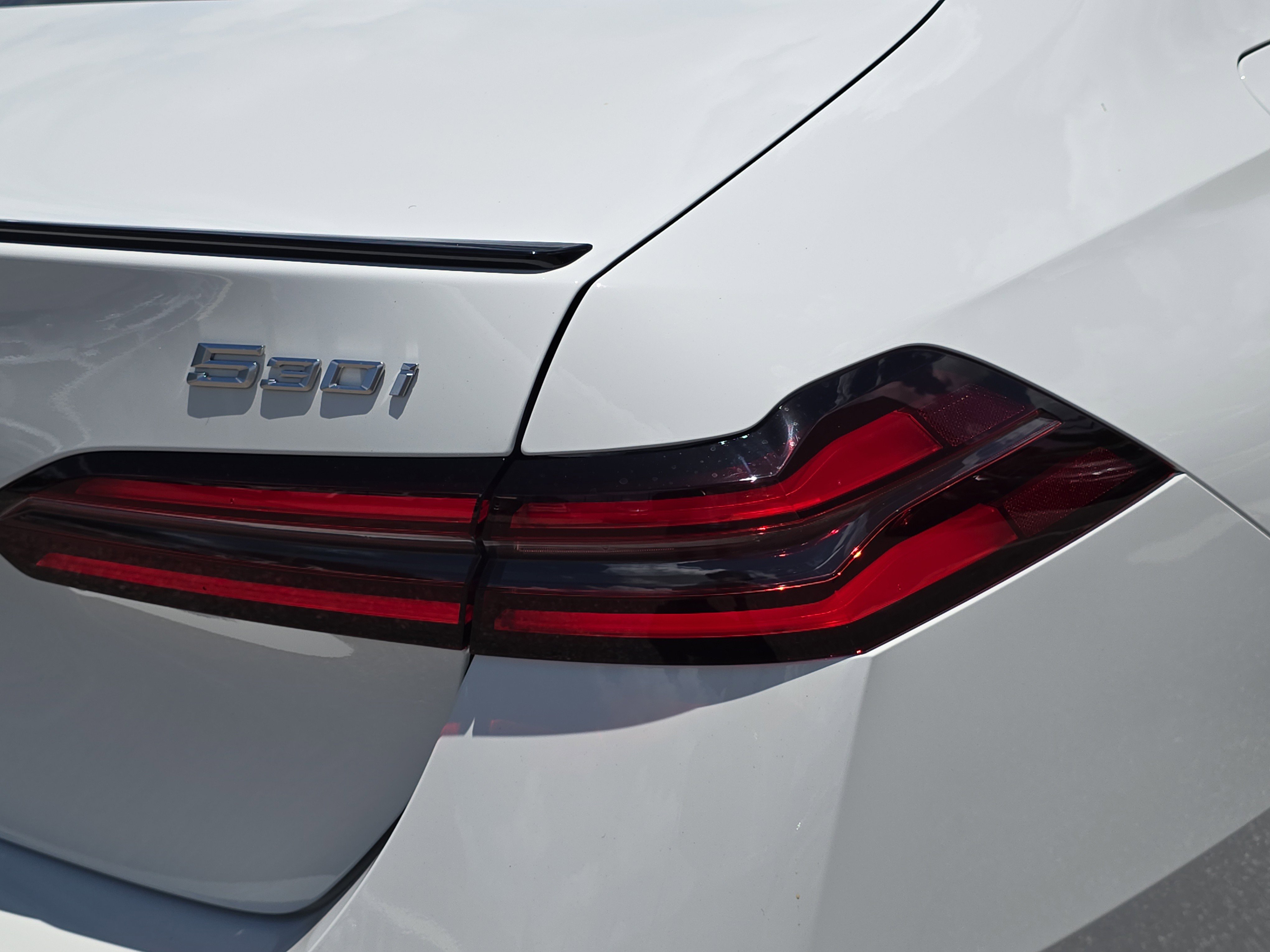 New 2026 BMW 530i xDrive w/ M Sport Package image 8