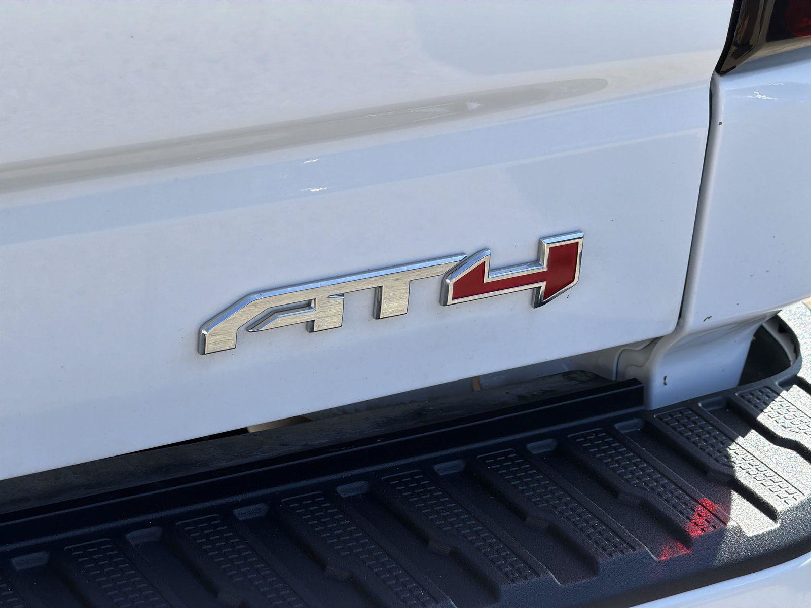 Used 2025 GMC Sierra 1500 AT4 AWD/4WD image 31