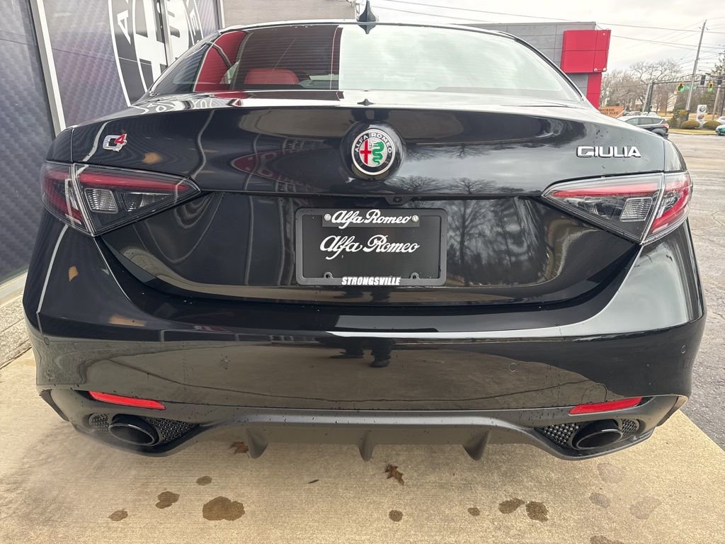 New 2026 Alfa Romeo Giulia AWD image 6