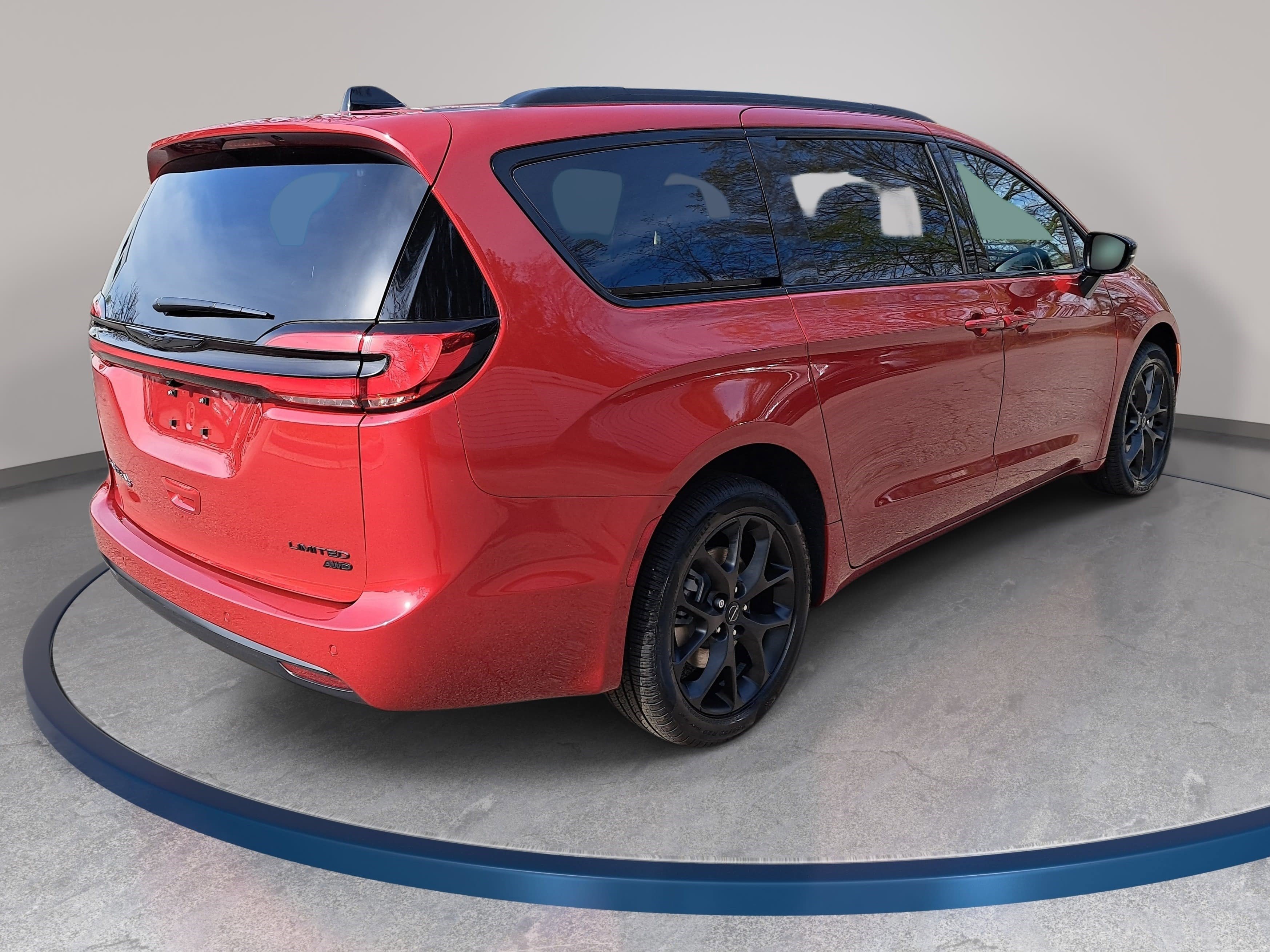 New 2026 Chrysler Pacifica Limited image 5