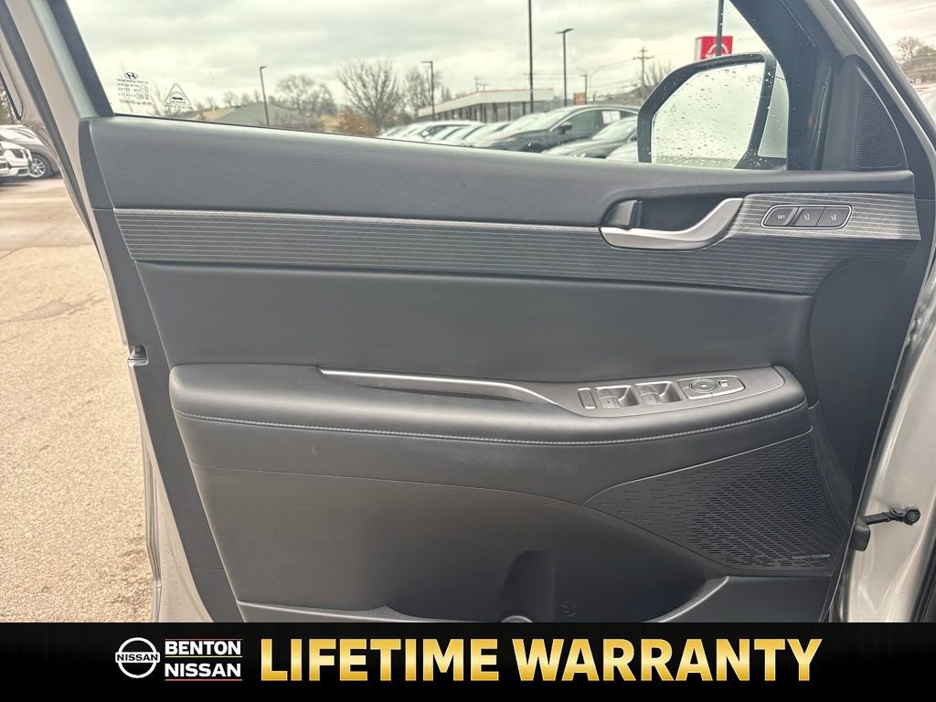Used 2024 Hyundai Palisade Limited image 11