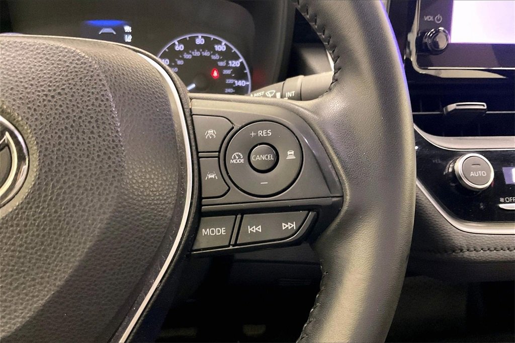 Used 2023 Toyota Corolla SE w/ SE Premium Package image 19