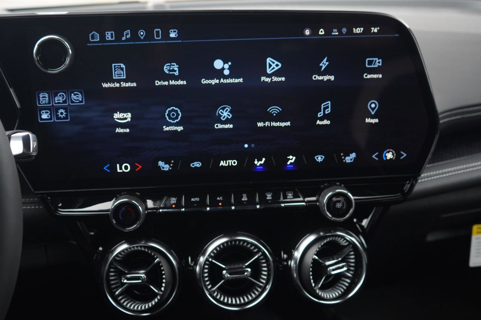 New 2025 Chevrolet Blazer EV LT image 16