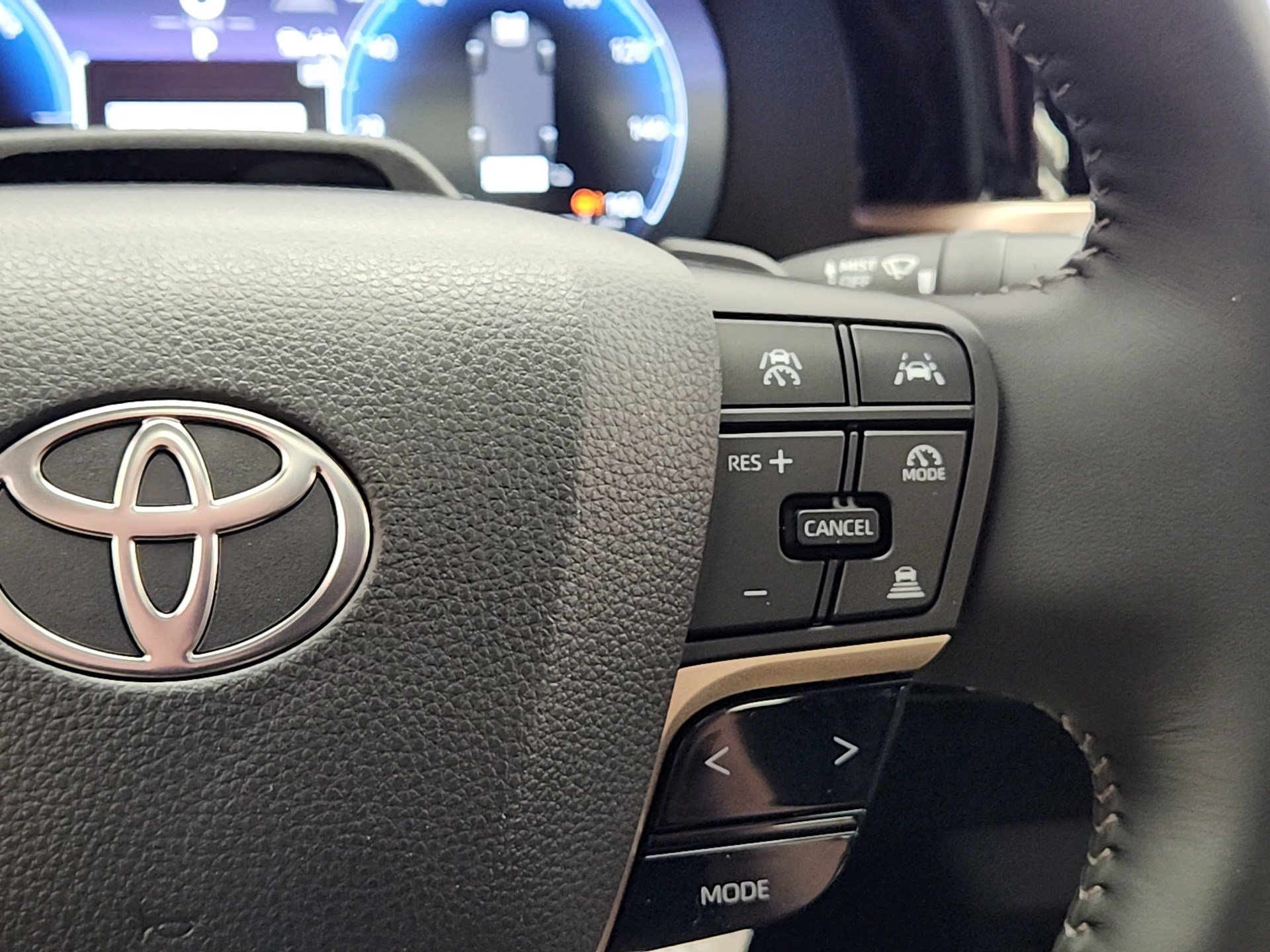 New 2026 Toyota Crown Platinum AWD/4WD image 18