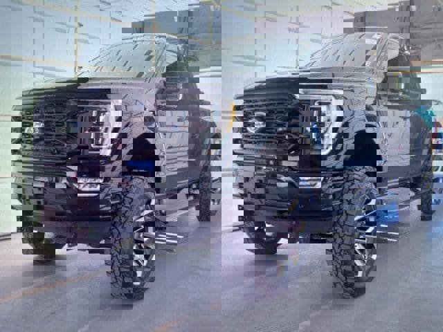 Used 2022 Ford F150 Lariat w/ Equipment Group 502A High image 3