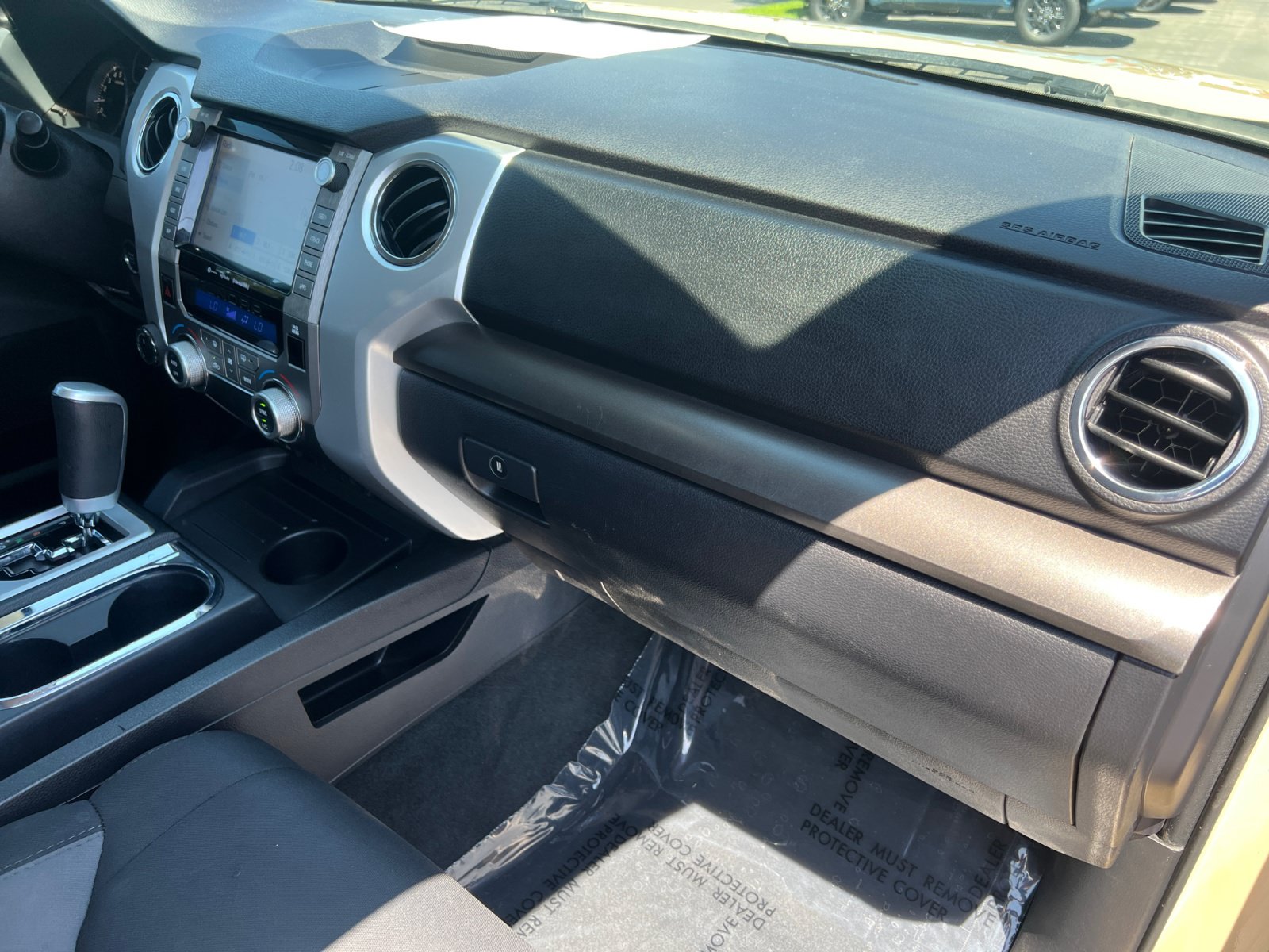 Used 2020 Toyota Tundra SR5 w/ TRD Off-Road Package AWD/4WD image 27