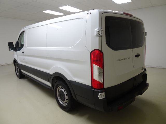 Used 2016 Ford Transit 150 130 Low Roof RWD image 4