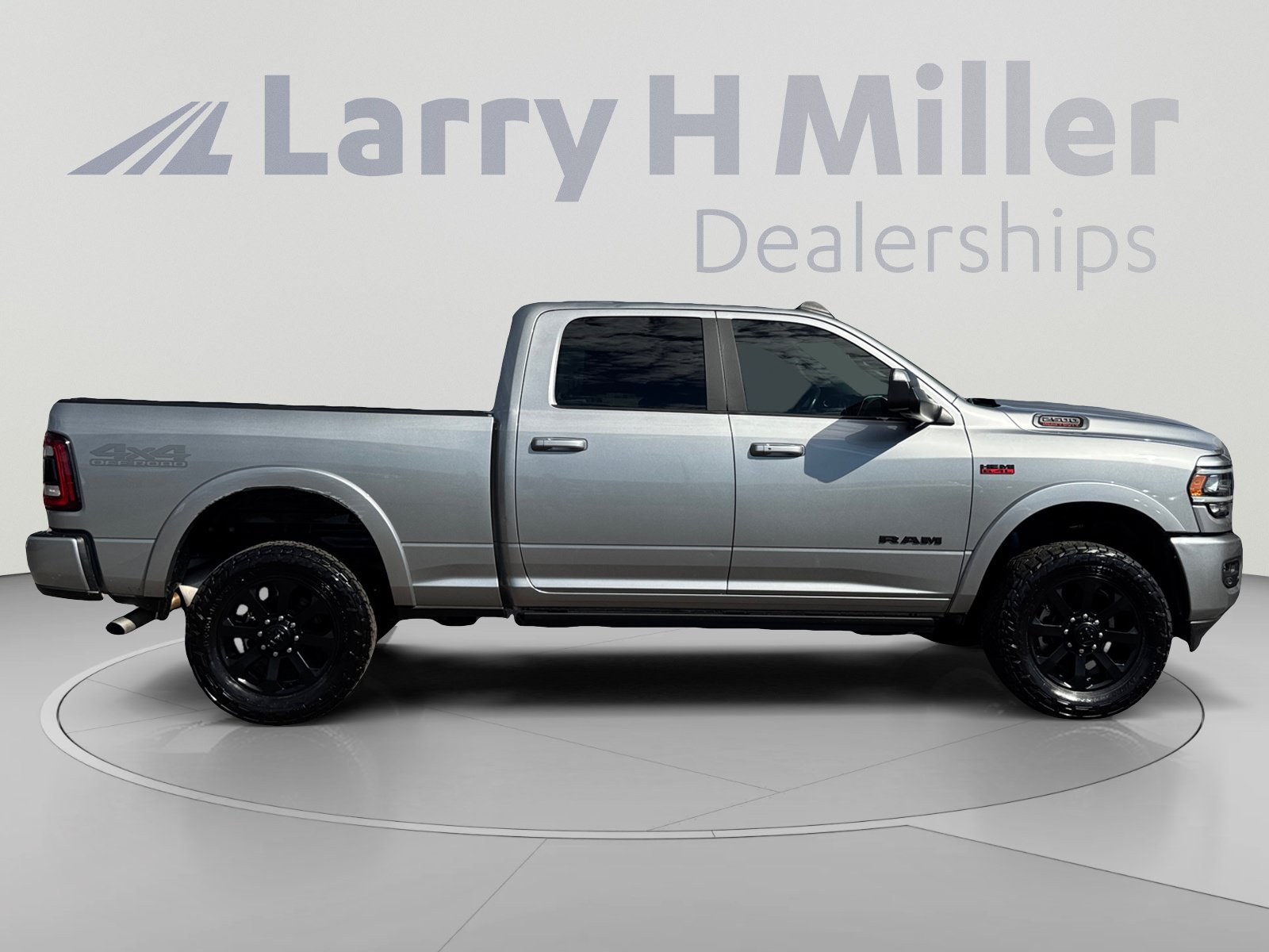 Used 2022 RAM 2500 Laramie AWD/4WD image 6