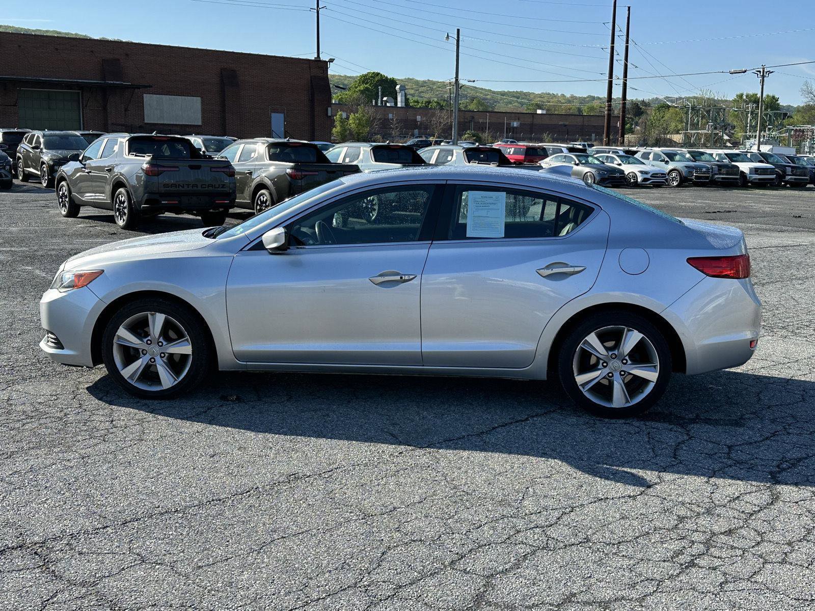 Used 2015 Acura ILX FWD image 5