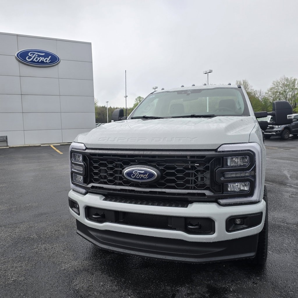 New 2025 Ford F250 XLT w/ Snow Plow Prep Package image 4
