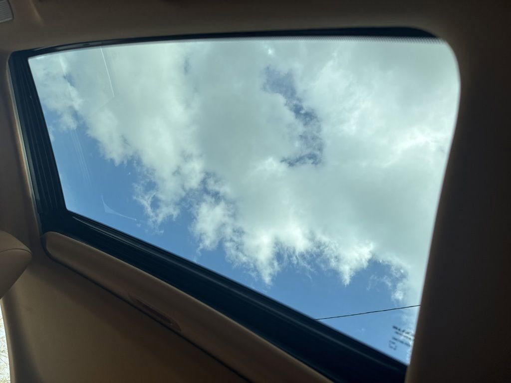 Certified 2022 Lexus ES 350 w/ Premium Package image 30