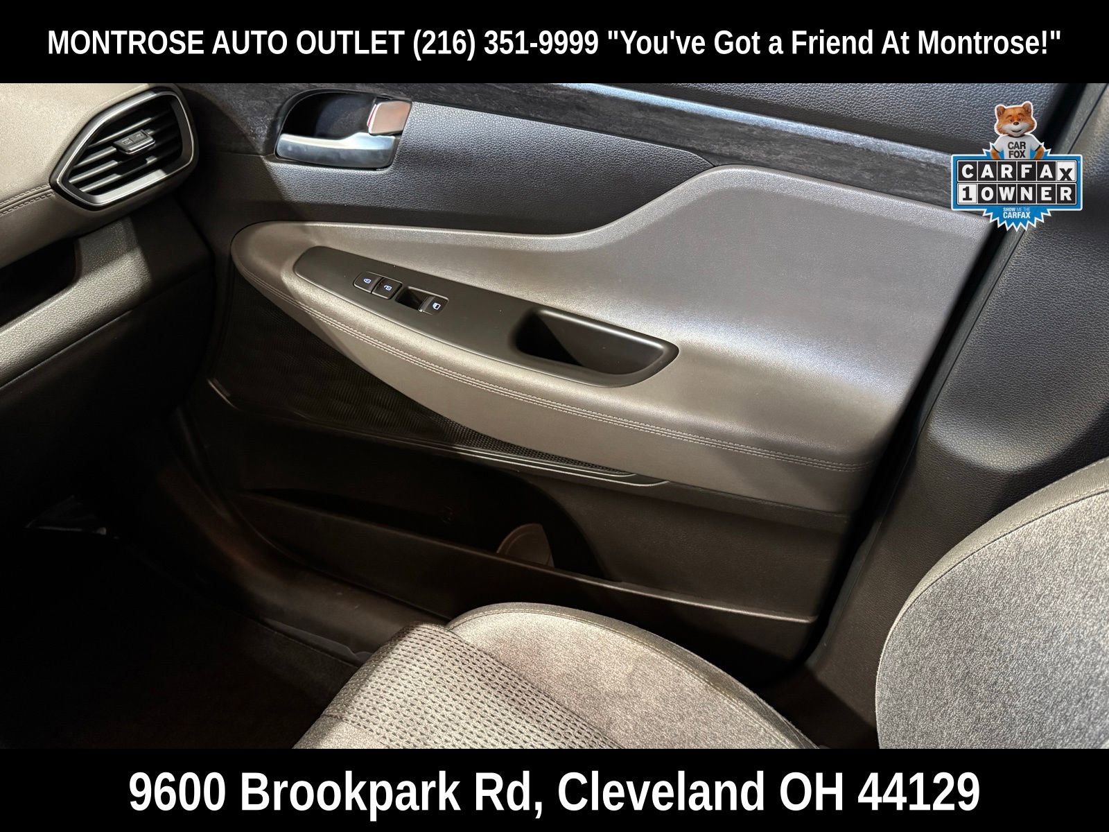 Used 2019 Hyundai Santa Fe SE image 40