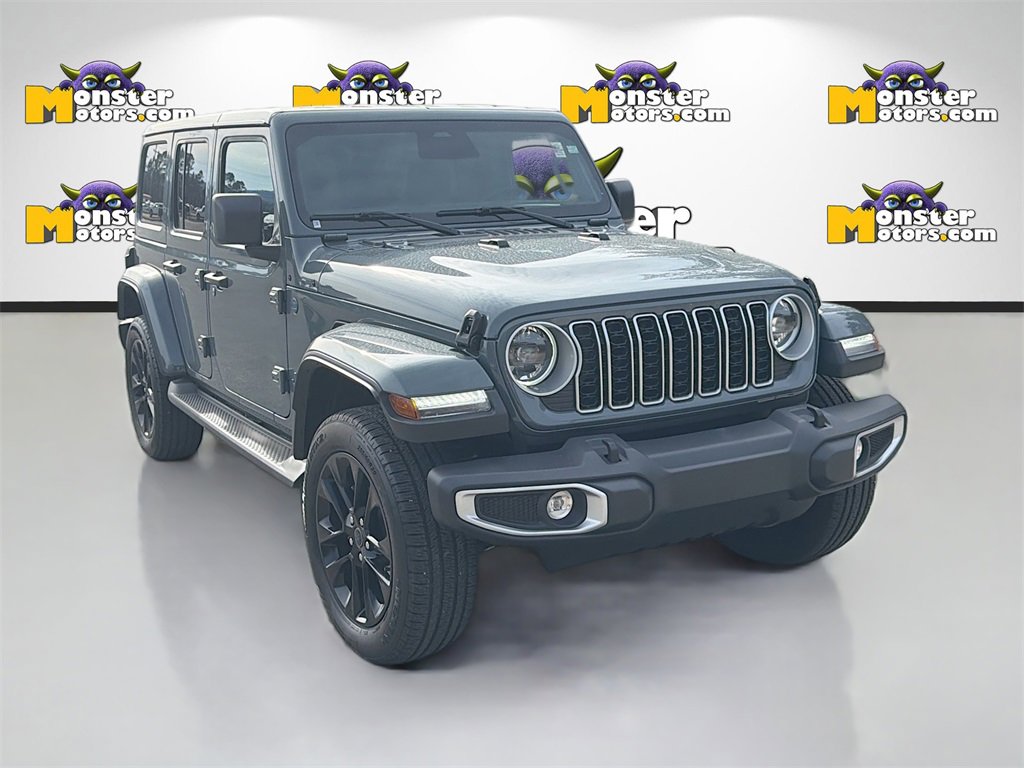 Used 2025 Jeep Wrangler Unlimited Sahara image 3