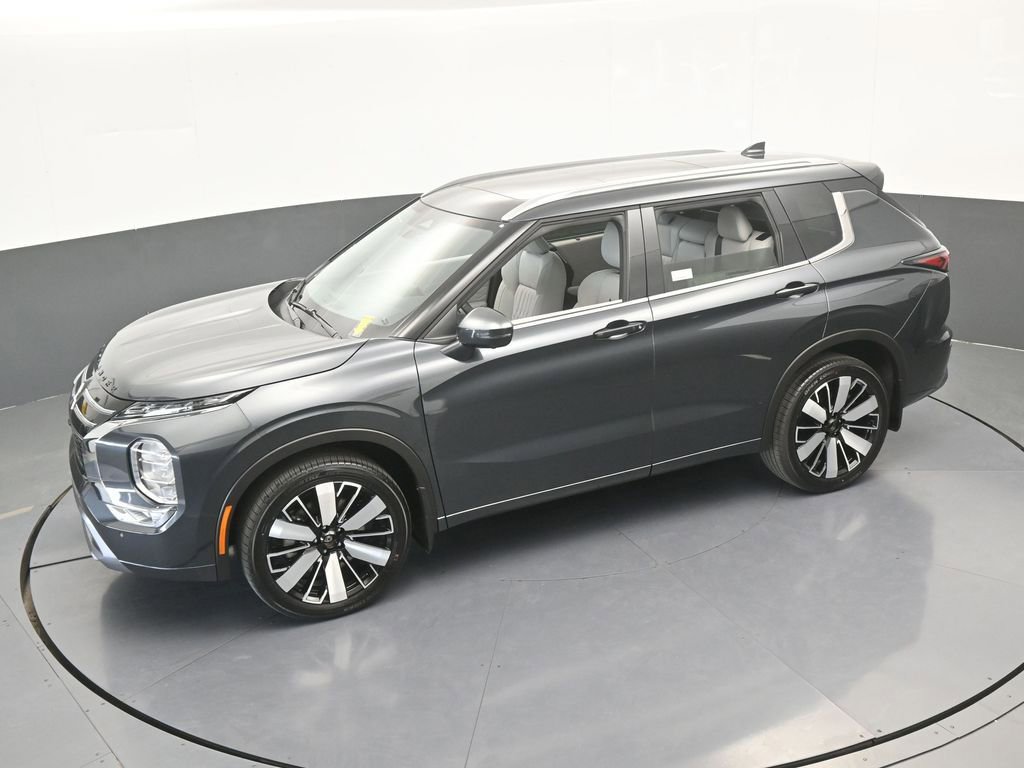 New 2026 Mitsubishi Outlander SEL FWD image 47