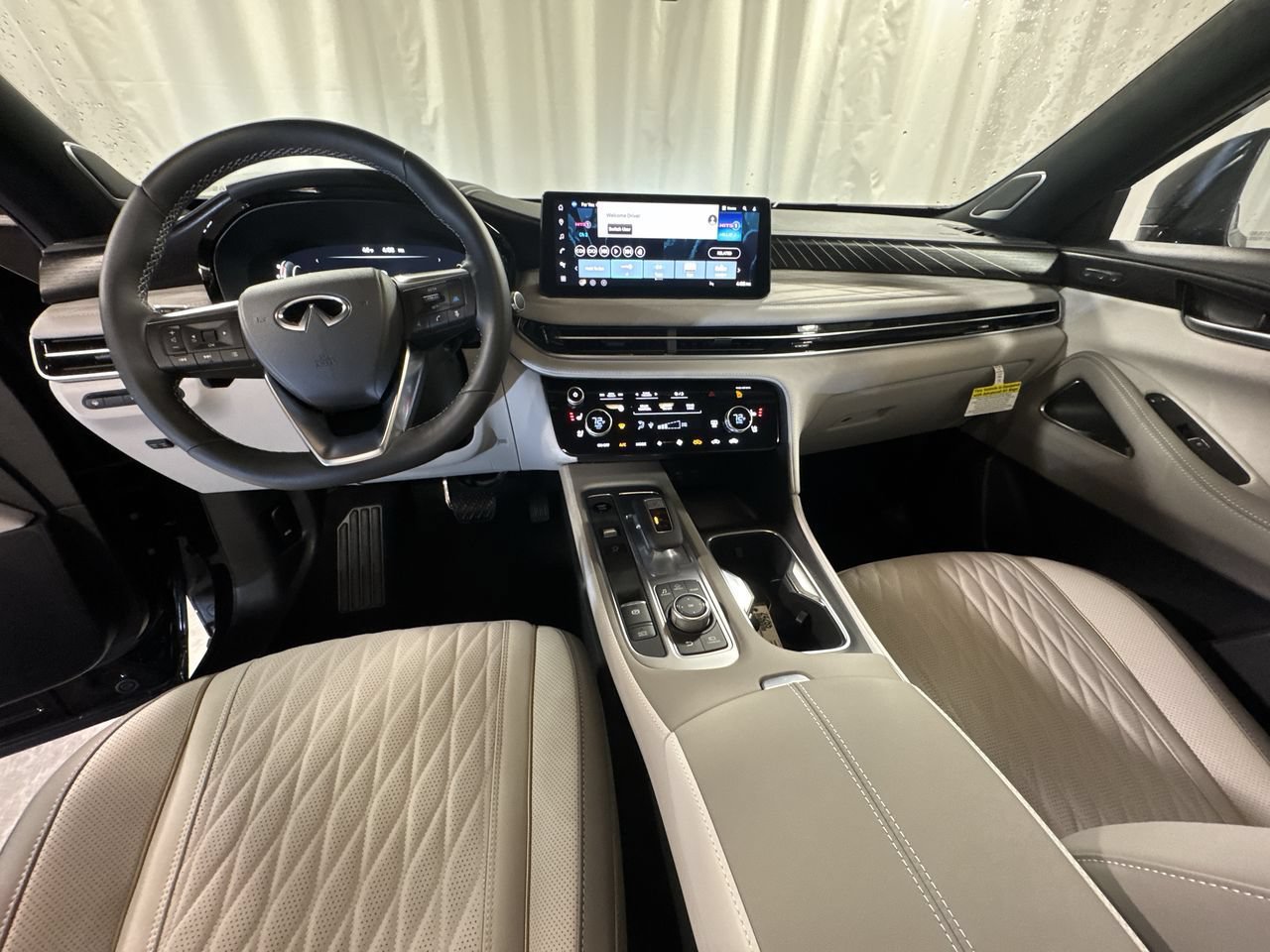 Certified 2026 INFINITI QX60 Autograph w/ Dark Cargo Package AWD/4WD image 12