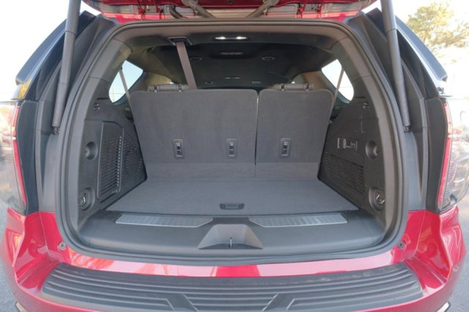 Used 2023 Chevrolet Tahoe RST w/ RST Performance Edition image 16