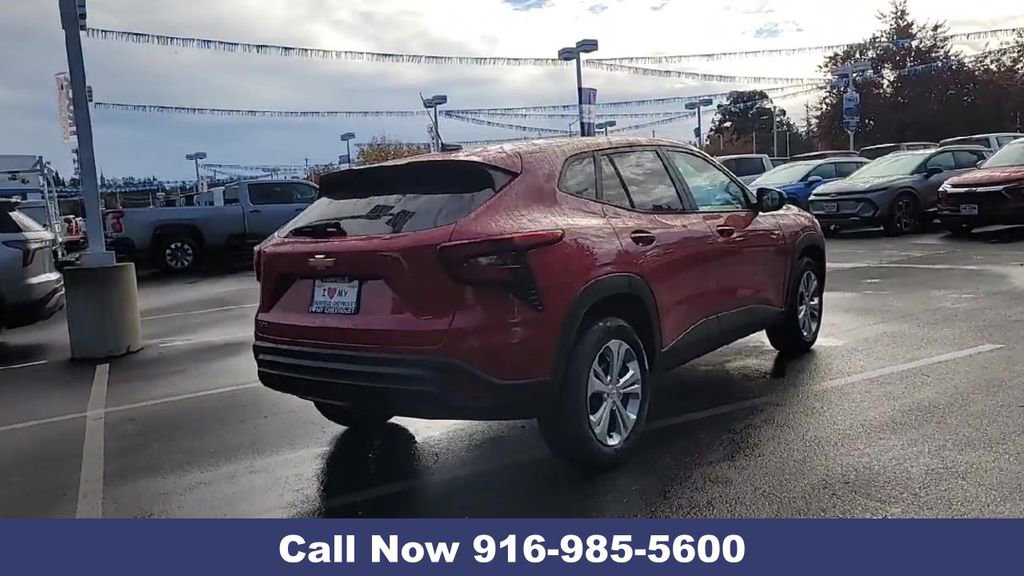 New 2026 Chevrolet Trax LS image 11