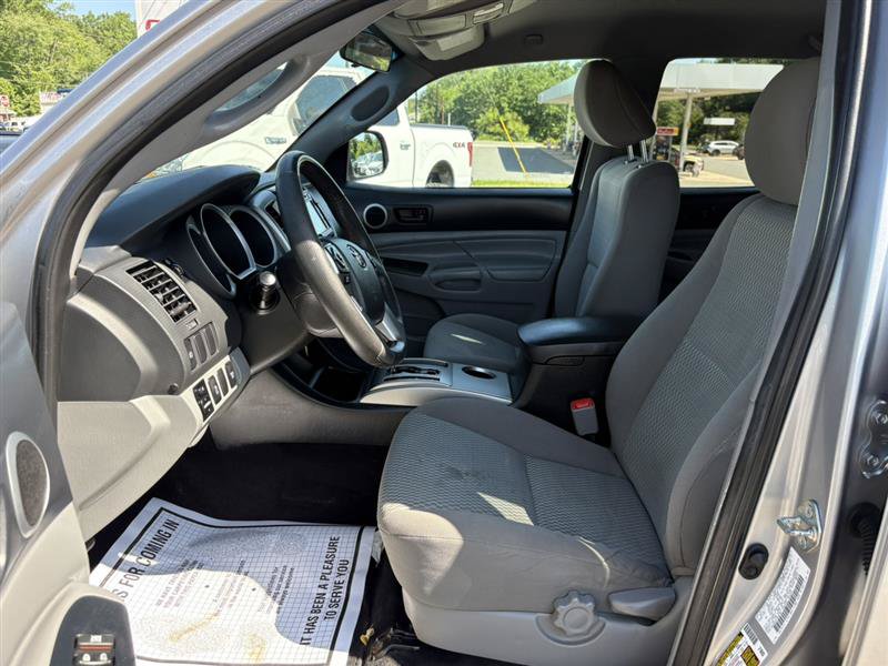 Used 2015 Toyota Tacoma 4x4 Double Cab w/ SR5 Package image 7