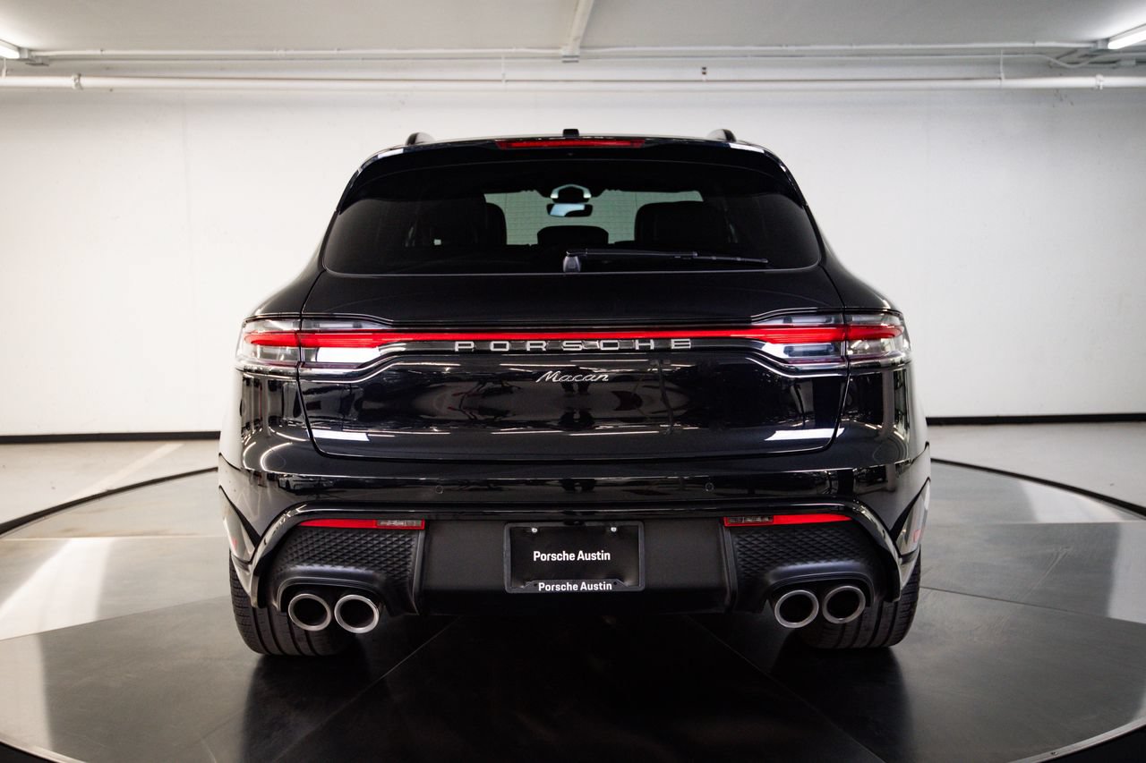 Certified 2024 Porsche Macan AWD/4WD image 6