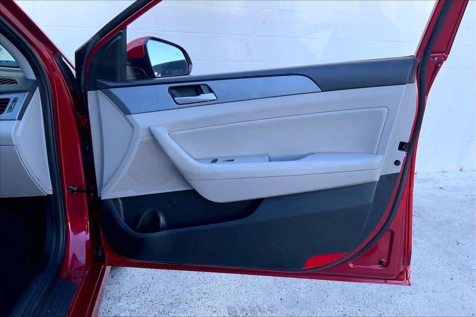 Used 2018 Hyundai Sonata SEL FWD image 28