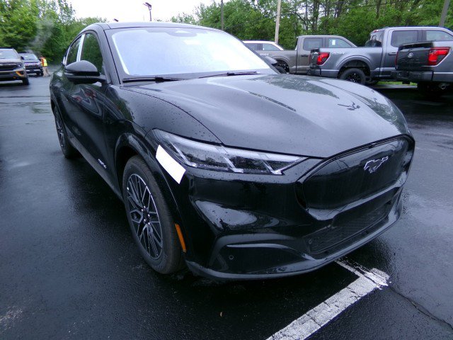 New 2026 Ford Mustang Mach-E Premium AWD/4WD image 3