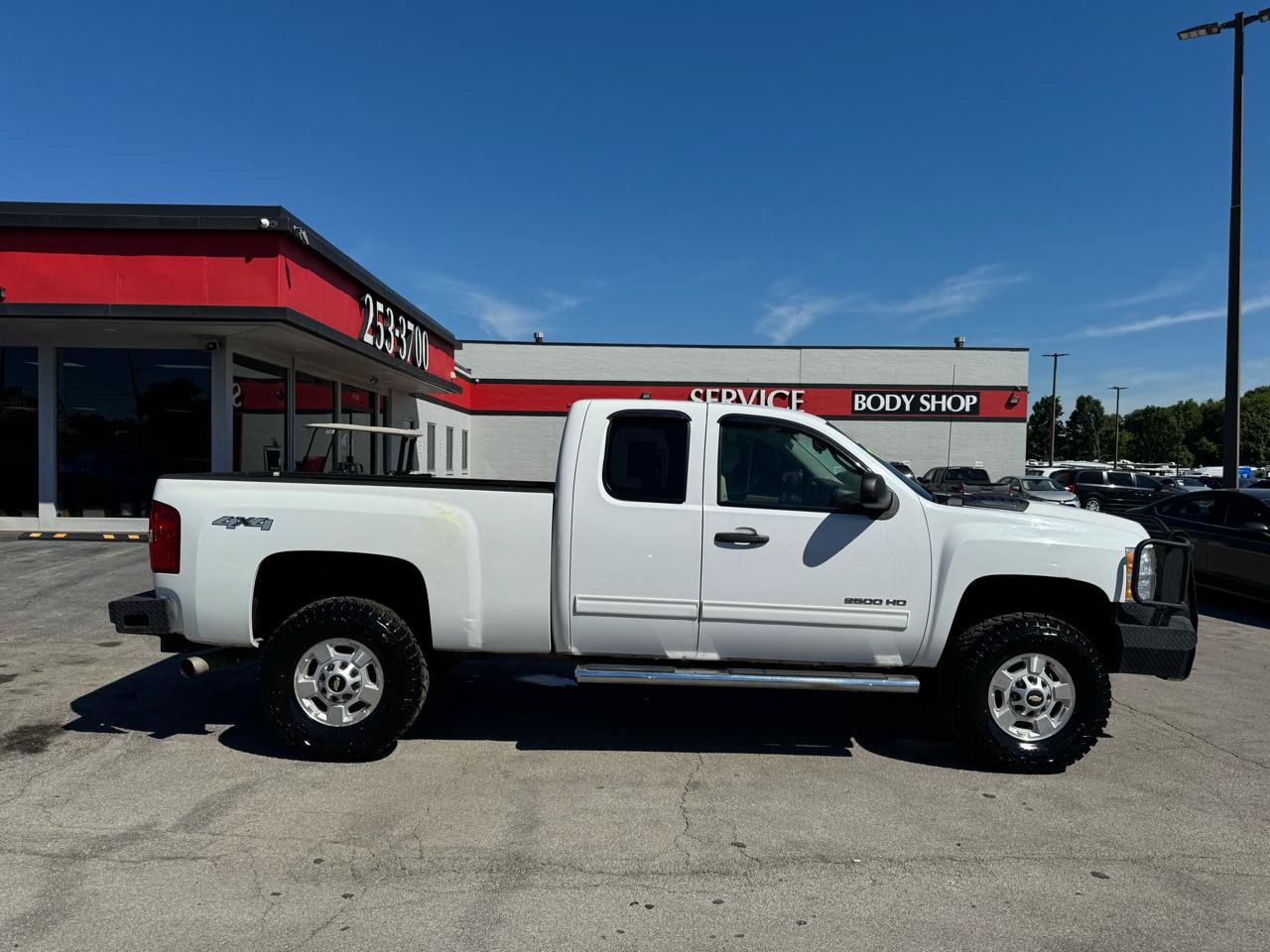 Used 2013 Chevrolet Silverado 2500 LT AWD/4WD image 2