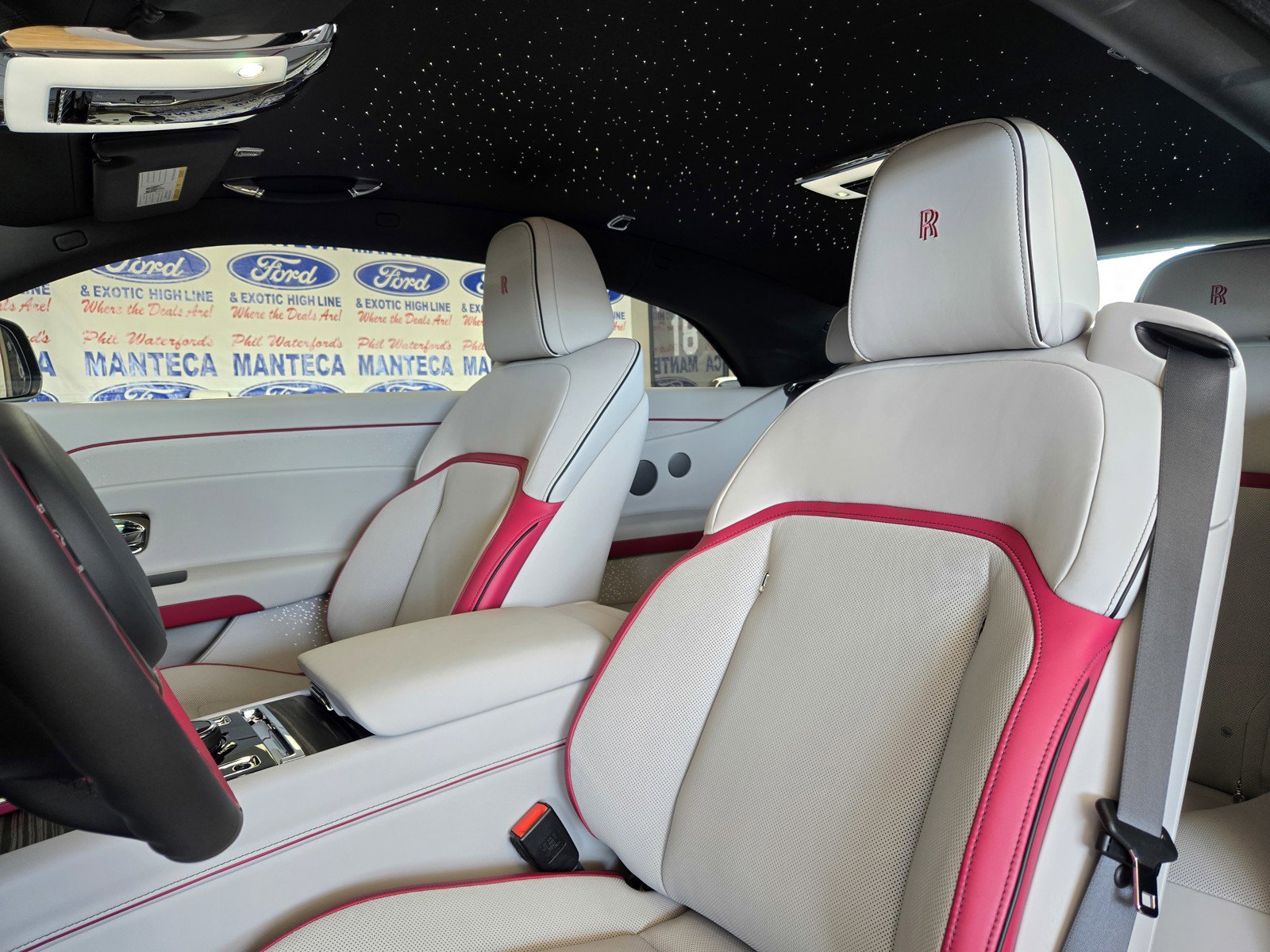 Used 2024 Rolls-Royce Spectre w/ Spectre Launch Package image 16