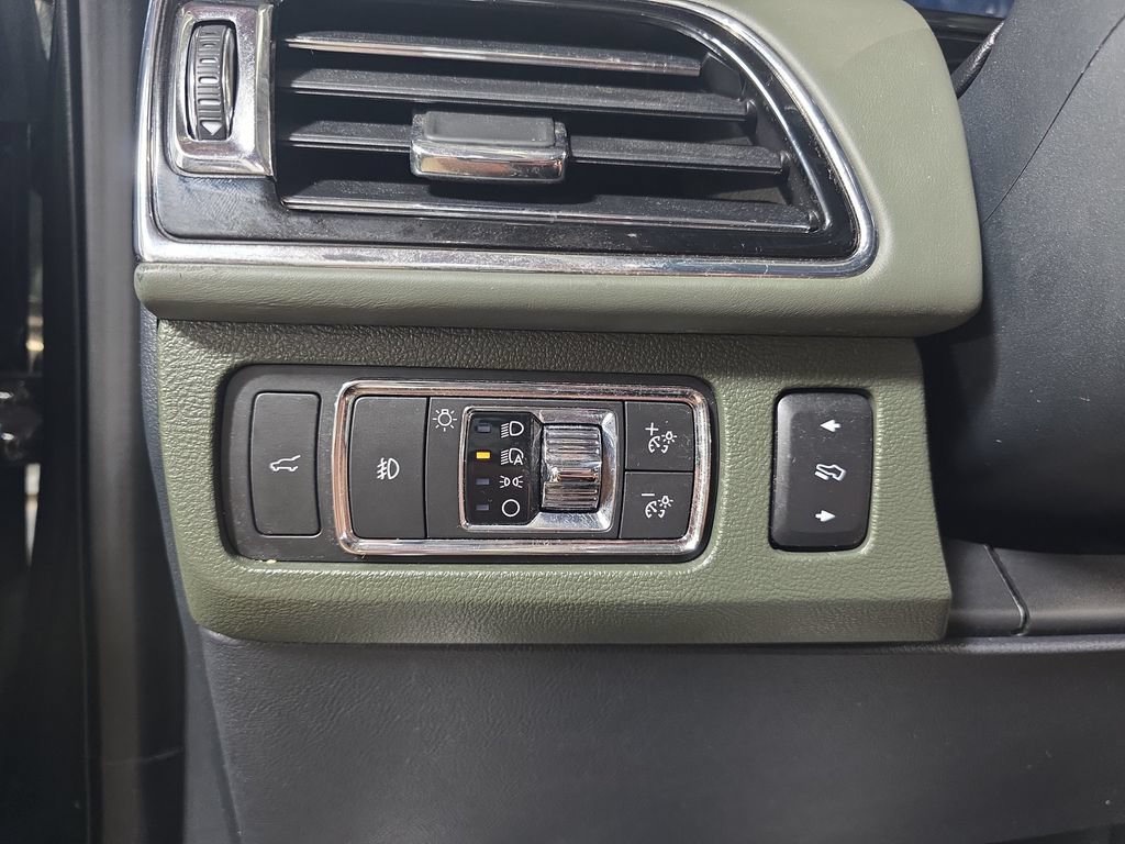 Used 2022 Lincoln Navigator Black Label AWD/4WD image 25