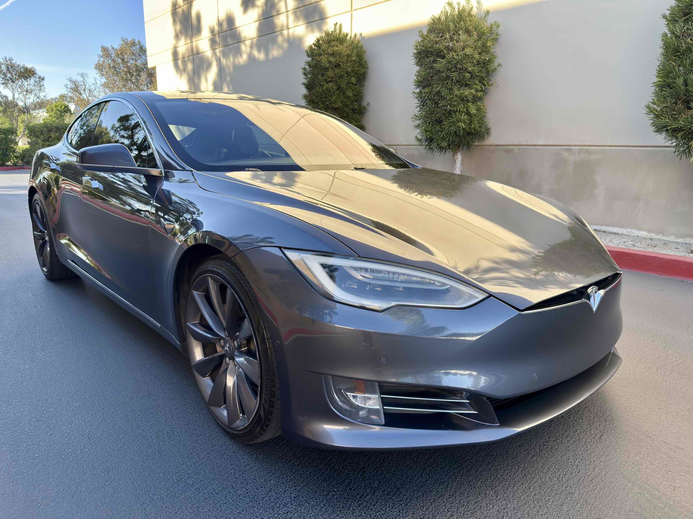 Used 2017 Tesla Model S 75 RWD image 7