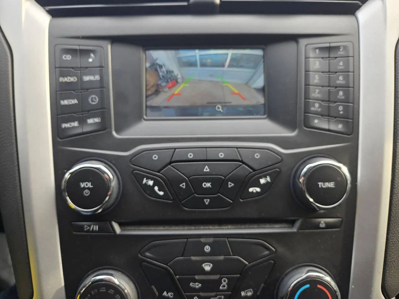 Used 2016 Ford Fusion SE image 18