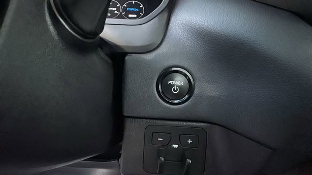 Used 2025 Toyota Sequoia Limited w/ Tow Technology Package image 17