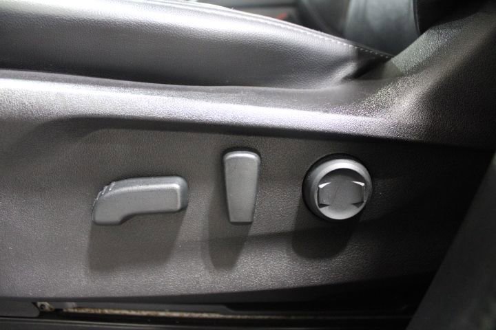 Used 2022 Subaru Ascent Limited w/ Technology Package image 23