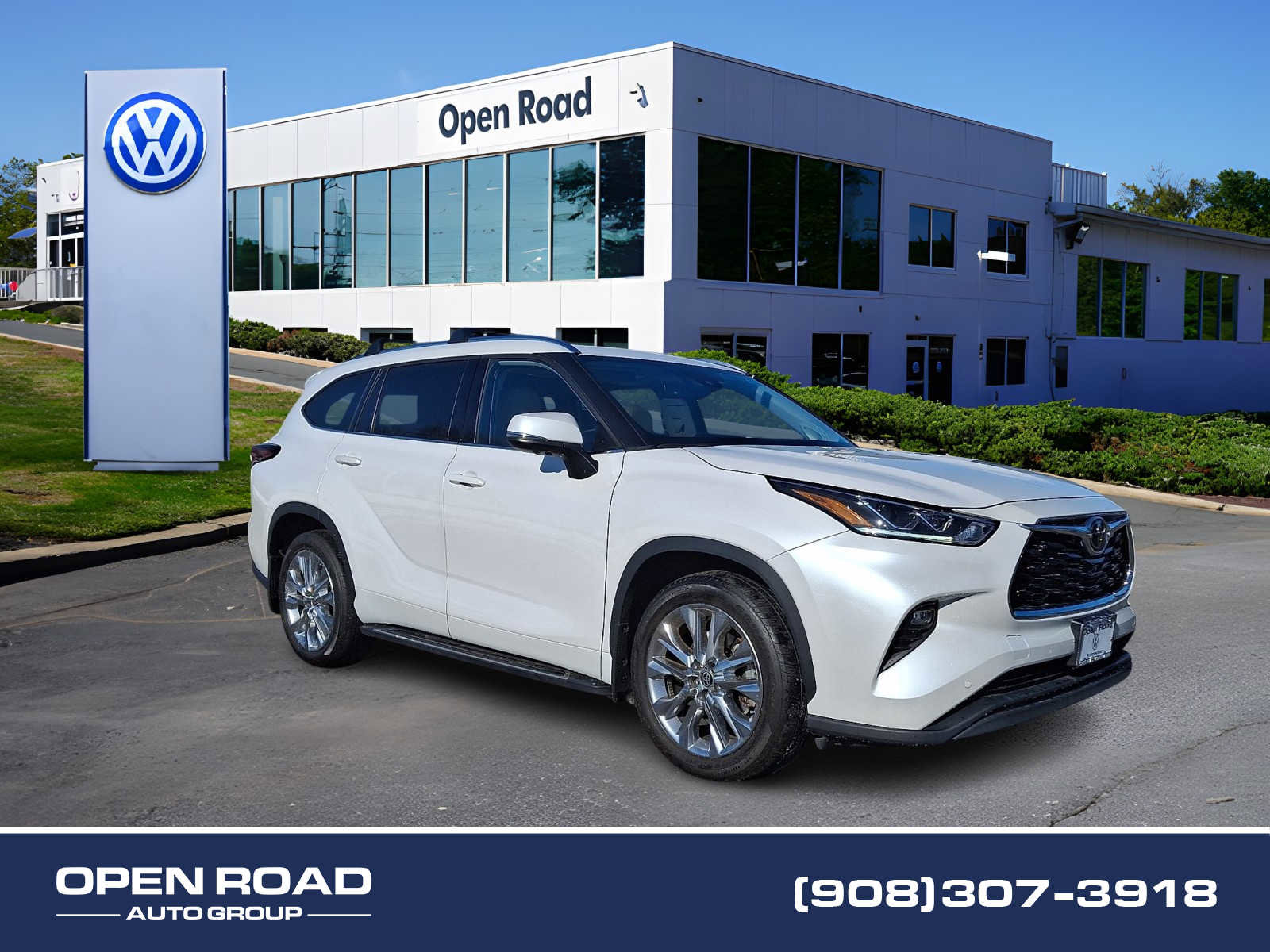 Used 2024 Toyota Highlander Limited