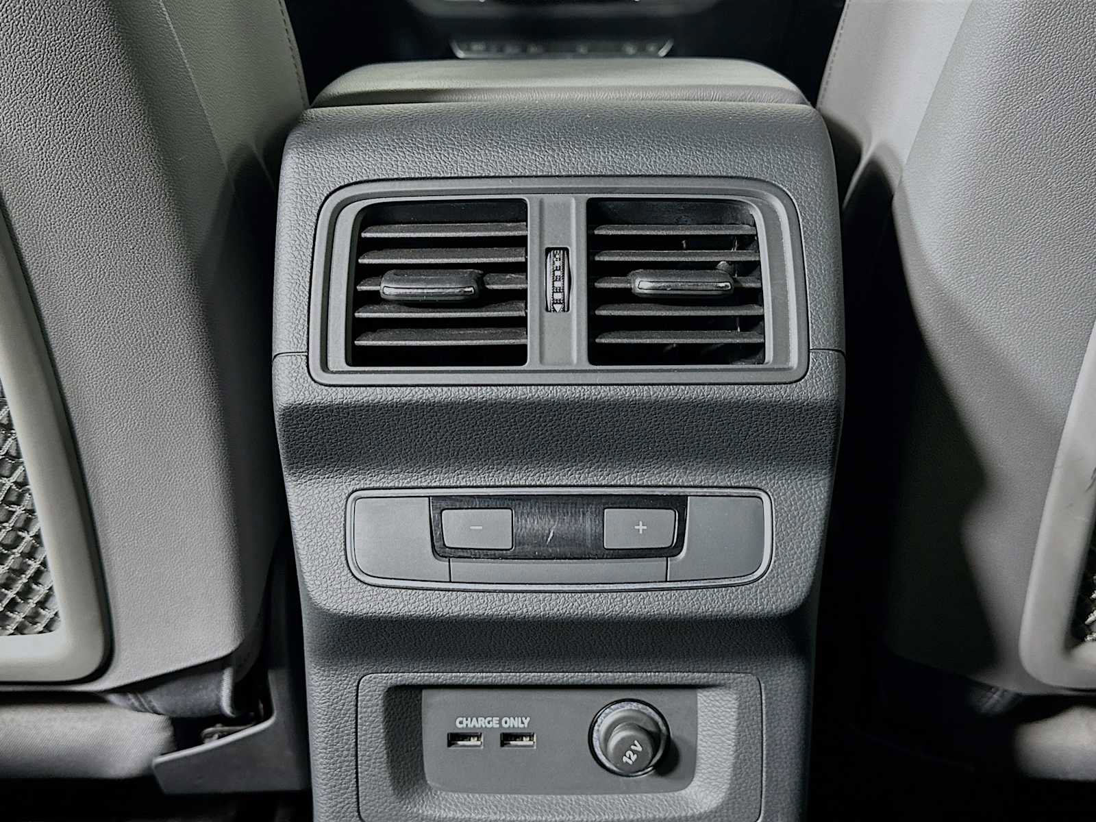 Used 2022 Audi SQ5 Premium Plus w/ Premium Plus Package image 24