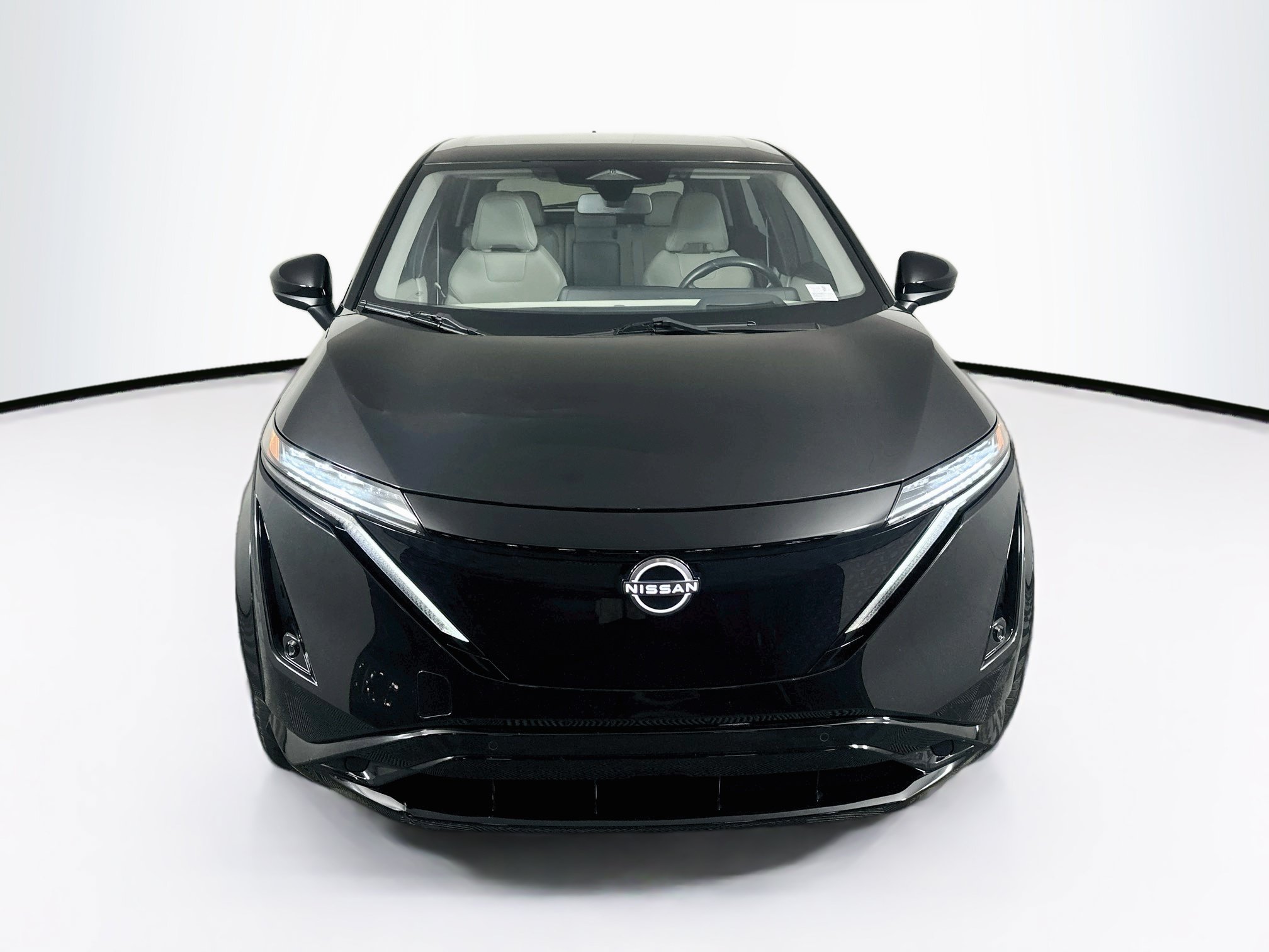 Used 2023 Nissan Ariya FWD image 2