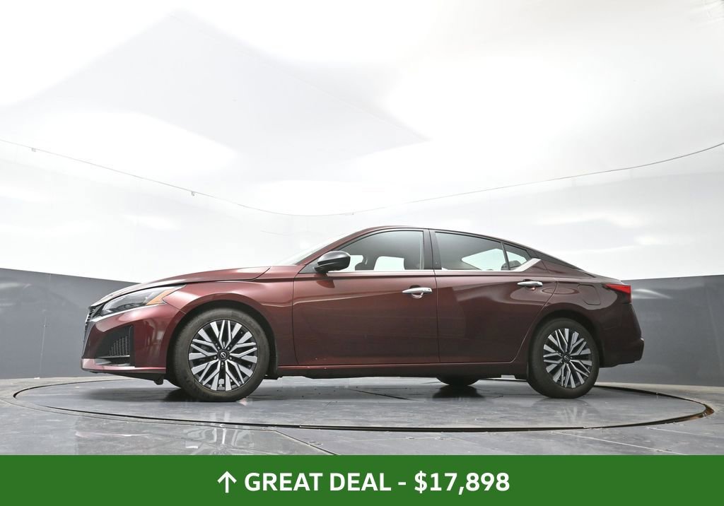 Used 2024 Nissan Altima 2.5 SV image 53
