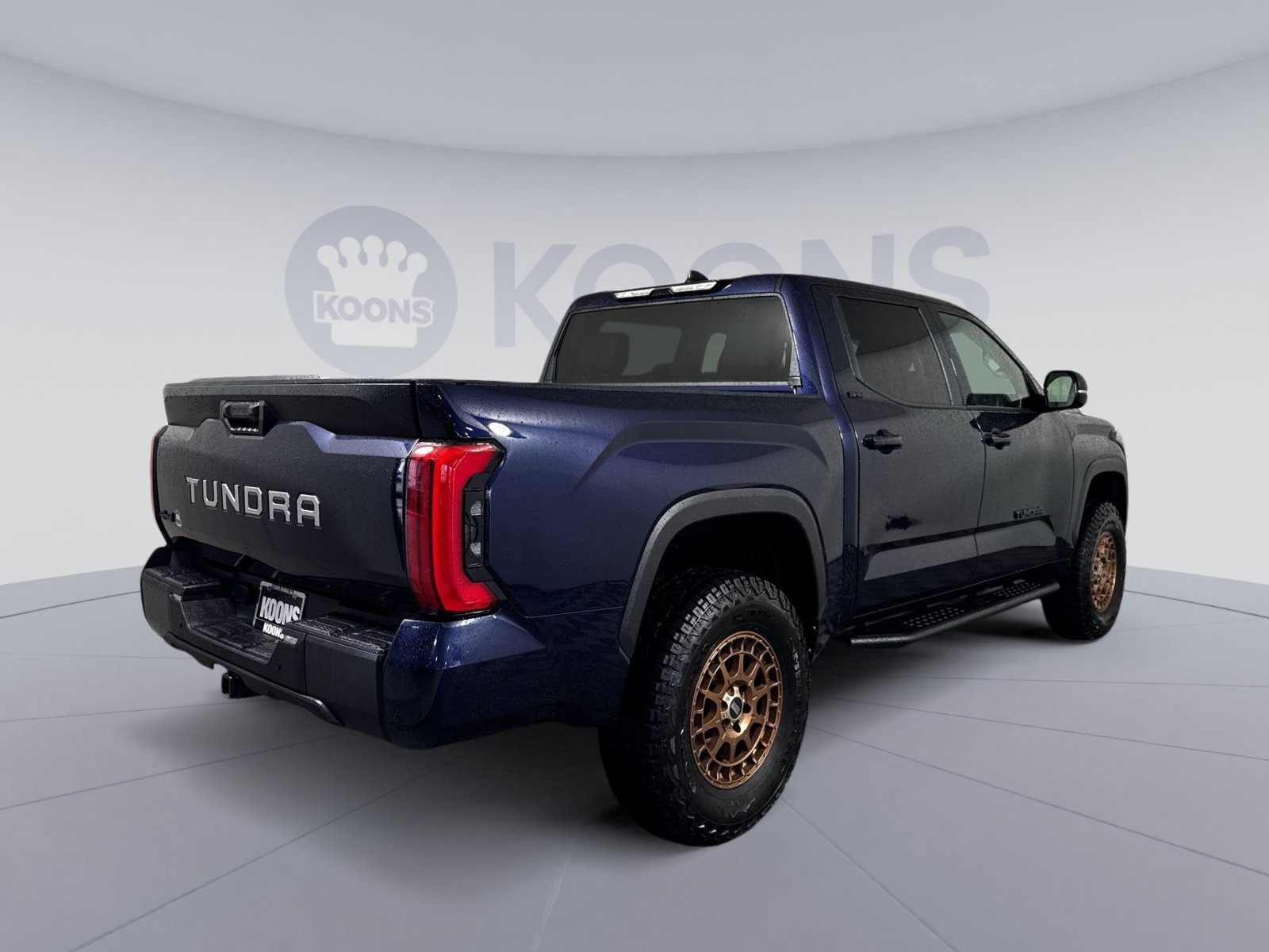 Used 2024 Toyota Tundra SR5 w/ SR5 Premium Package AWD/4WD image 7