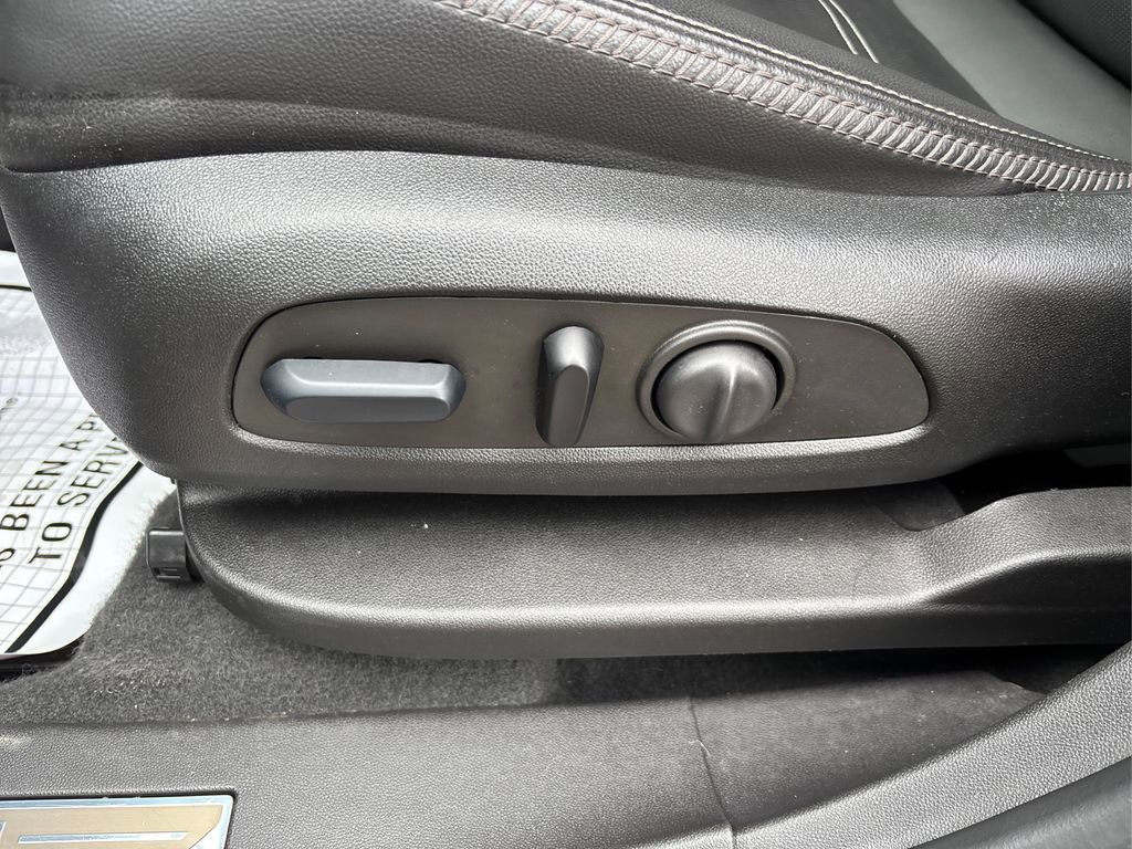 Used 2024 GMC Terrain Denali image 39