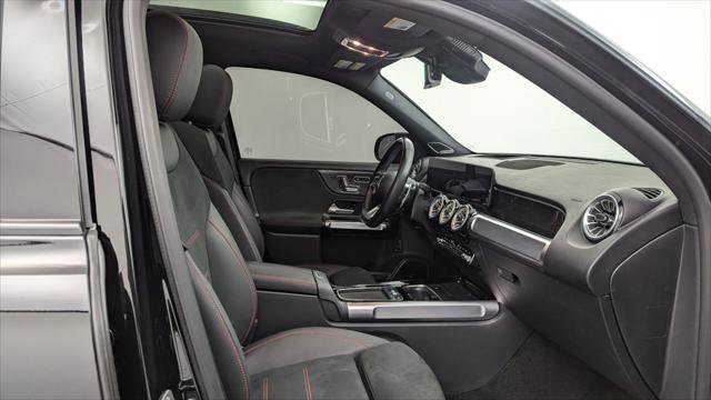 Used 2024 Mercedes-Benz GLB 35 AMG 4MATIC image 22