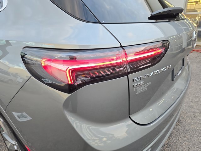 Used 2023 Buick Envision Avenir image 36