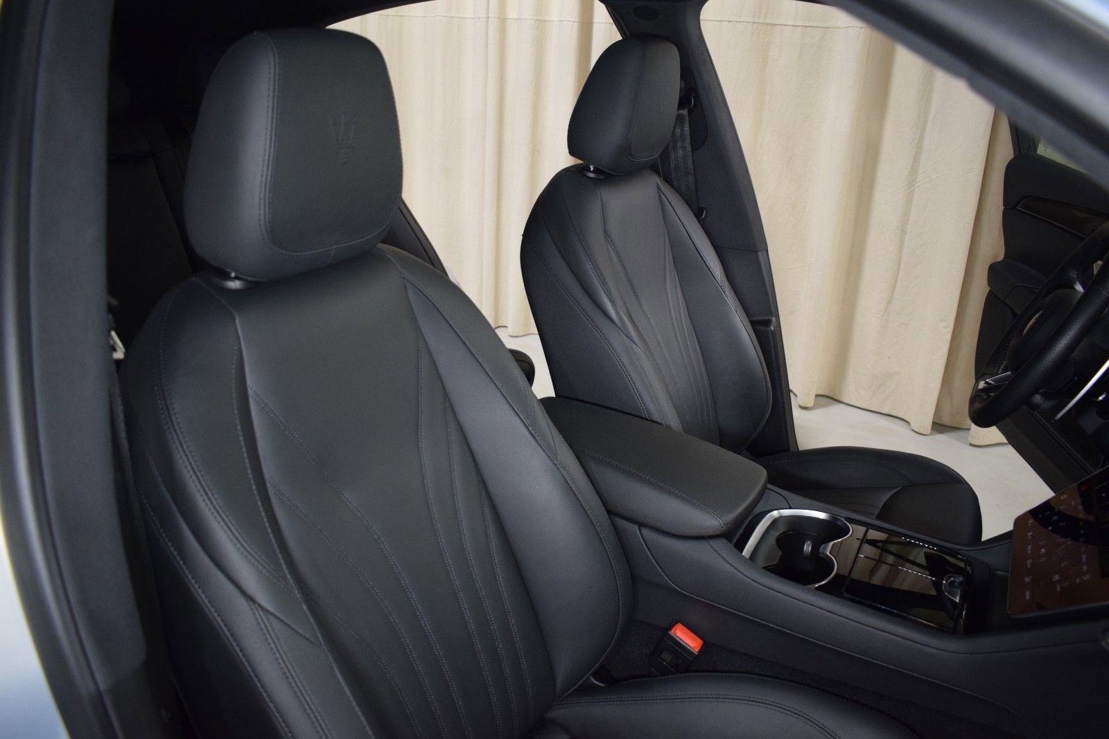 Certified 2024 Maserati Grecale Modena image 22