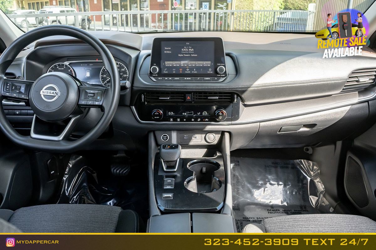 Used 2021 Nissan Rogue SV FWD image 18