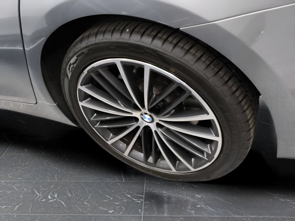 Used 2023 BMW 540i xDrive w/ Executive Package AWD/4WD image 11